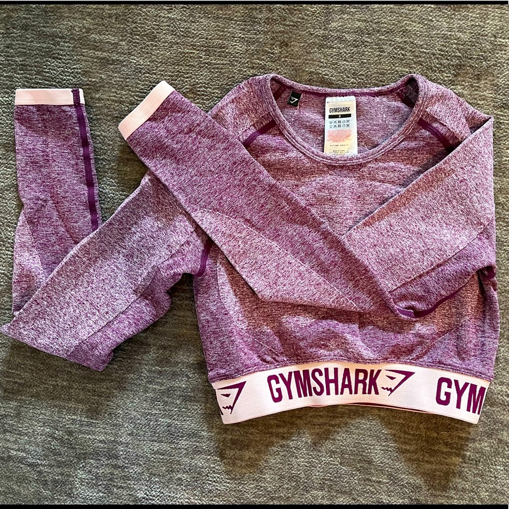 *GYMSHARK* 🦈 Long Sleeve Crop Top